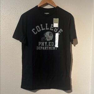NWT Mens Short Sleeve Tee